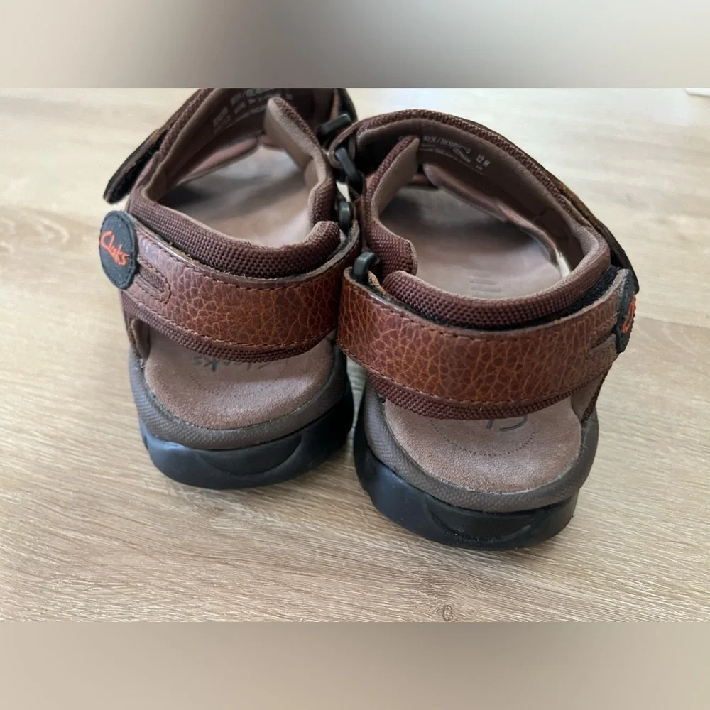 Clarks Active Air Men’s Sandals, Size 9 M, NWOT
